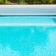 installer un volet roulant pour piscine